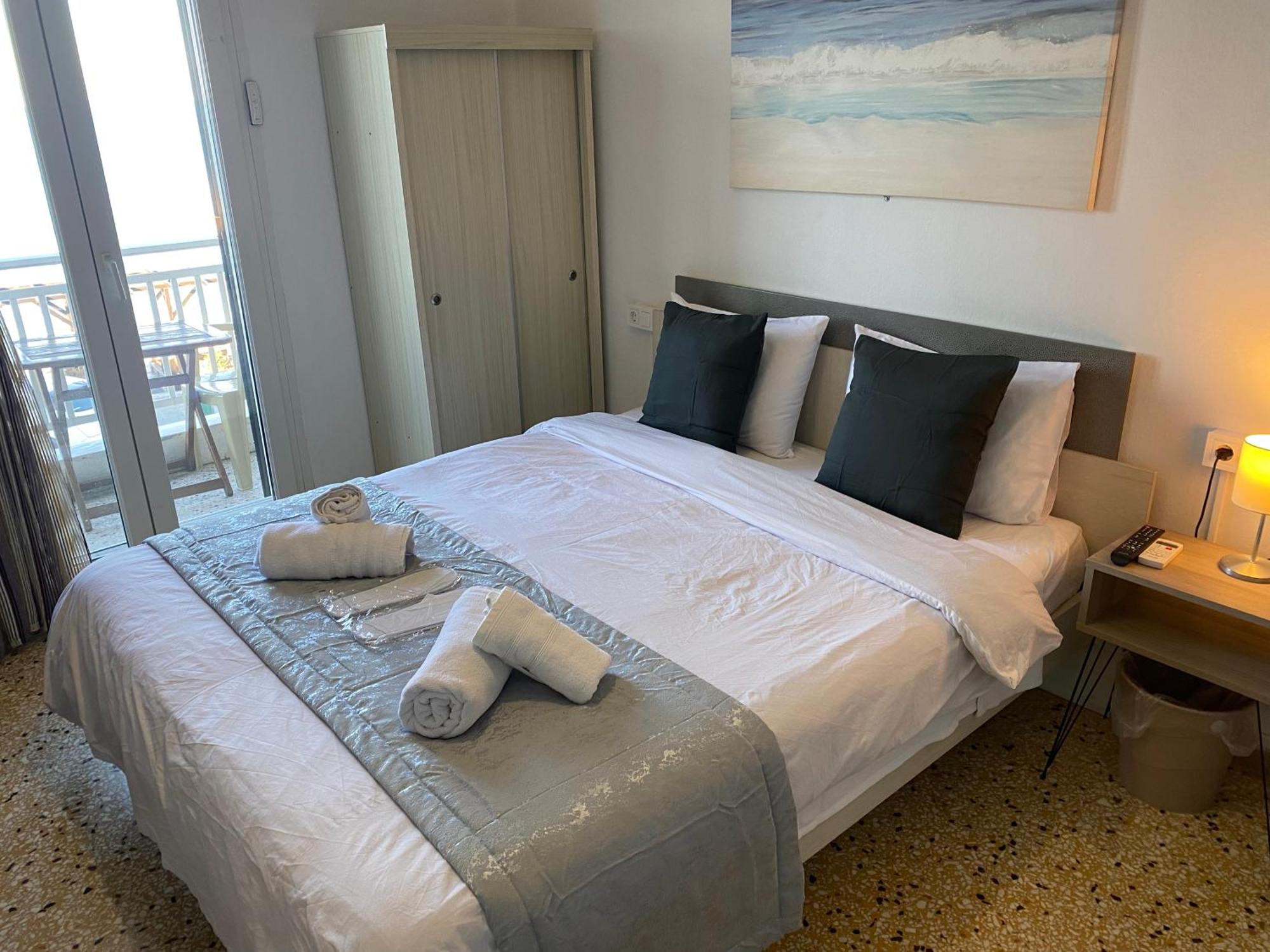 Sunset View Rooms Agia Triada  Exterior foto