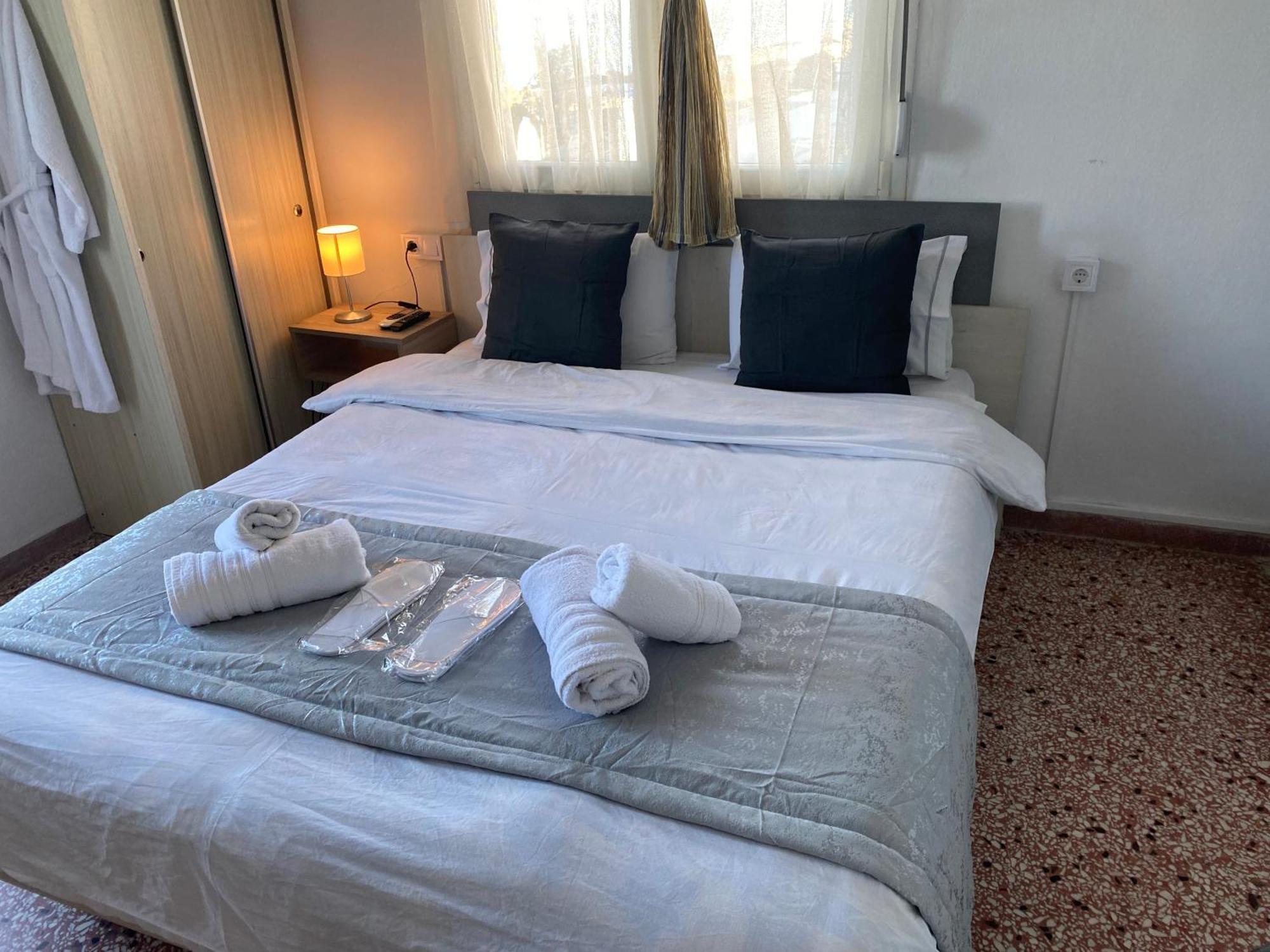 Sunset View Rooms Agia Triada  Exterior foto